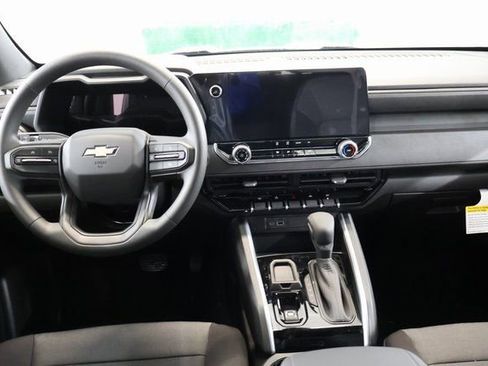 New 2026 Chevrolet Colorado W/T image 12