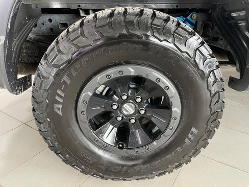 Used 2017 Ford F150 Raptor w/ Equipment Group 802A Luxury image 13