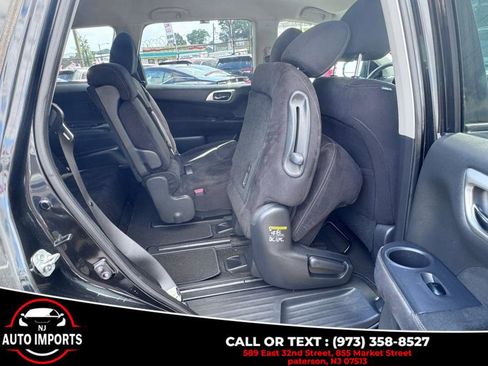 Used 2015 Nissan Pathfinder S image 23