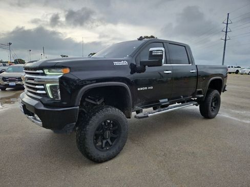 Used 2022 Chevrolet Silverado 2500 High Country w/ Z71 Off-Road Package AWD/4WD image 2