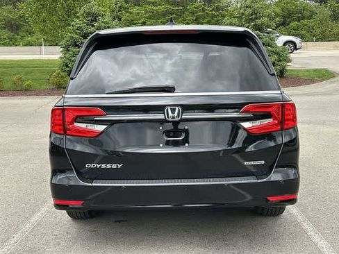 Used 2023 Honda Odyssey Touring image 4
