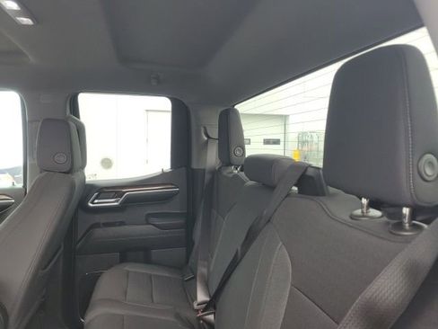 Used 2024 GMC Sierra 1500 Elevation image 21