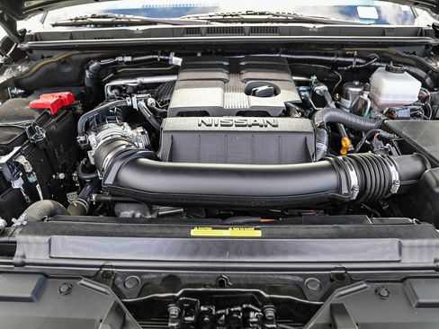 Used 2025 Nissan Frontier SV w/ SV Convenience Package RWD image 26