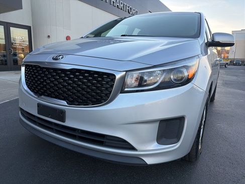 Certified 2018 Kia Sedona L image 13