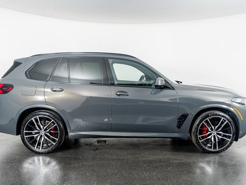 Used 2024 BMW X5 xDrive40i image 5