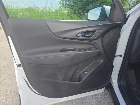Used 2024 Chevrolet Equinox RS FWD image 12