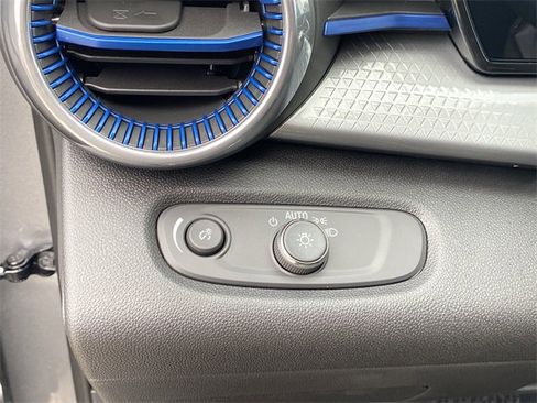 New 2026 Chevrolet Trax LT w/ Driver Confidence Package image 19