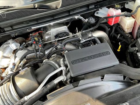 Used 2024 Chevrolet Silverado 2500 High Country w/ High Country Premium Package AWD/4WD image 31