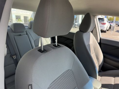 Used 2018 Kia Forte LX w/ LX Popular Package image 5