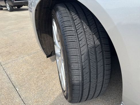 Used 2017 Chevrolet Impala Premier FWD image 43