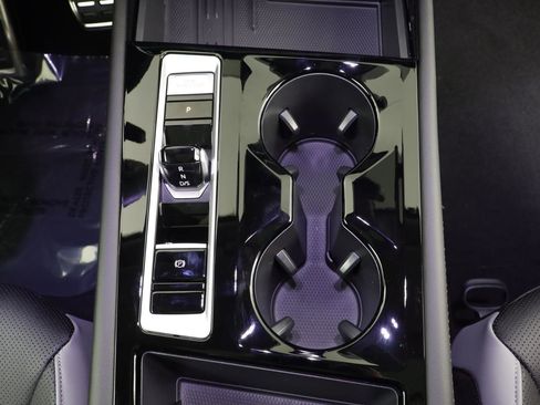 New 2026 Volkswagen Atlas Peak Edition image 12