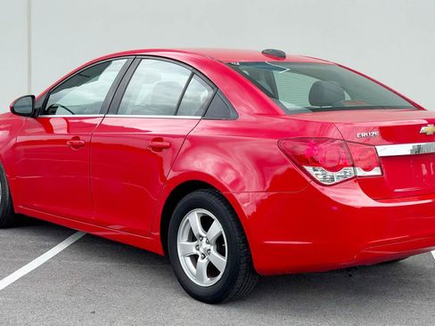 Used 2016 Chevrolet Cruze LT FWD image 3
