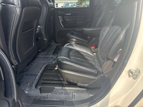 Used 2013 GMC Acadia SLE FWD image 13
