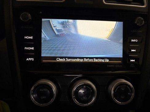 Used 2017 Subaru Forester 2.5i Premium image 16