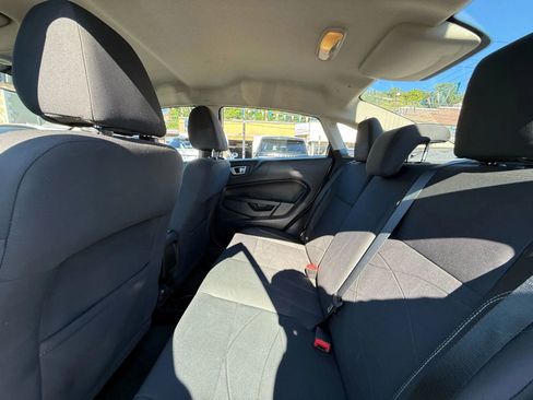 Used 2015 Ford Fiesta SE image 42