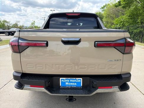 Used 2024 Hyundai Santa Cruz Limited image 4