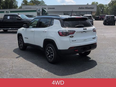 Used 2025 Jeep Compass Trailhawk w/ Trailer Tow Group AWD/4WD image 6