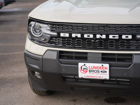 New 2025 Ford Bronco Sport Outer Banks w/ Outer Banks Tech Package+ image 11