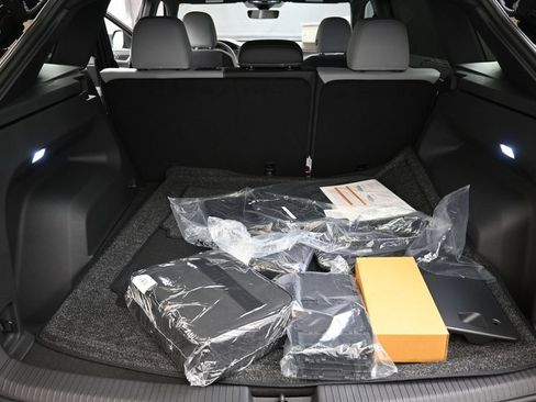 New 2026 Volkswagen Atlas Cross Sport SEL R-Line AWD/4WD image 18