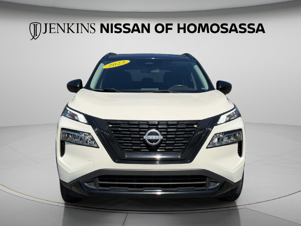 Used 2023 Nissan Rogue SV w/ SV Premium B Package FWD image 14