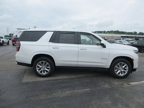 Used 2023 Chevrolet Tahoe Premier w/ Premium Package 2 AWD/4WD image 5