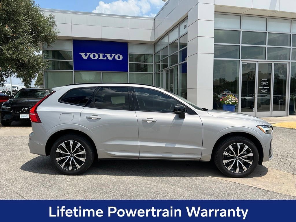 Certified 2024 Volvo XC60 B5 Plus AWD/4WD image 8