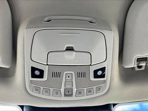 Used 2022 Lincoln Navigator Reserve AWD/4WD image 16