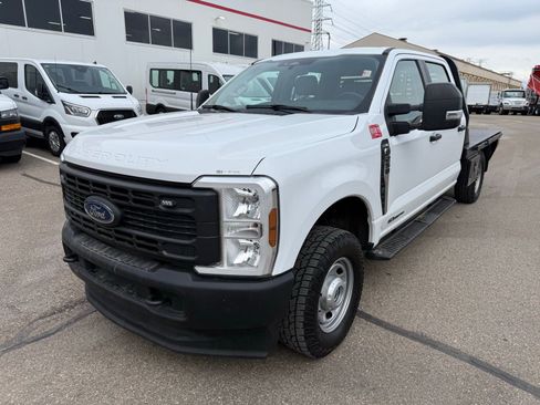 Used 2024 Ford F250 XL AWD/4WD image 1