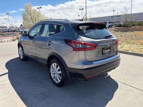 Used 2022 Nissan Rogue Sport SV AWD/4WD image 5
