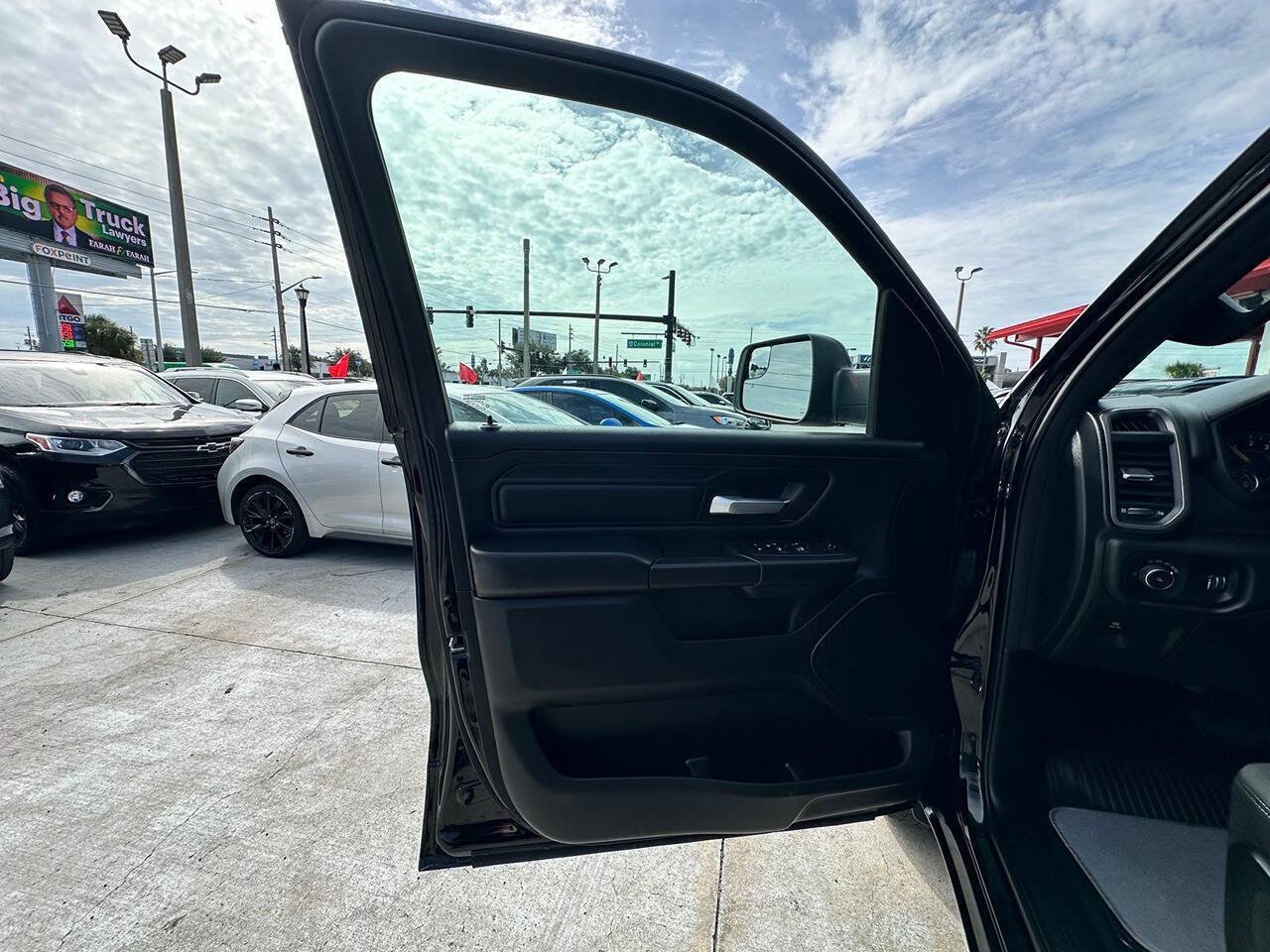 Used 2022 RAM 1500 Tradesman RWD image 8