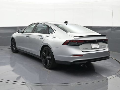 Used 2024 Honda Accord Sport image 3