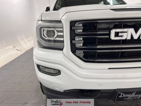 Used 2017 GMC Sierra 1500 SLT AWD/4WD image 10