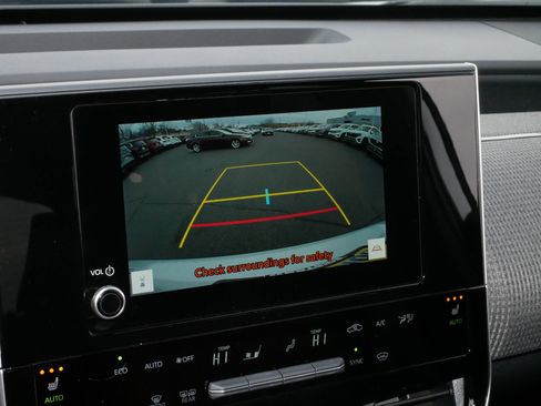 Used 2024 Subaru Solterra Premium image 36