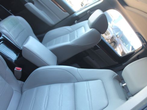 Used 2020 Honda CR-V EX-L image 16