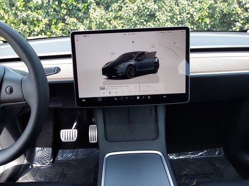 Used 2024 Tesla Model Y Performance AWD/4WD image 20