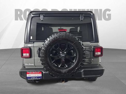 Used 2022 Jeep Wrangler Sport AWD/4WD image 5