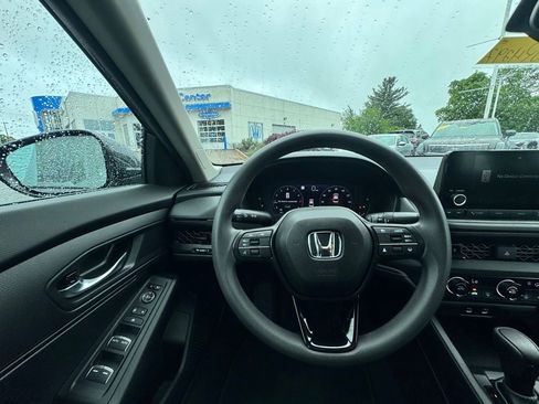 Used 2025 Honda Accord LX image 13