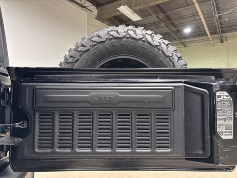 Used 2020 Jeep Wrangler Unlimited Sport S image 40