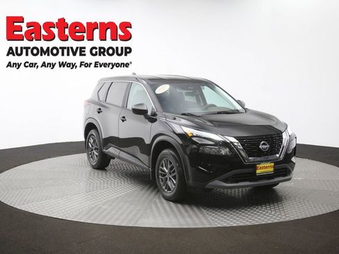 Used 2023 Nissan Rogue S AWD/4WD image 49