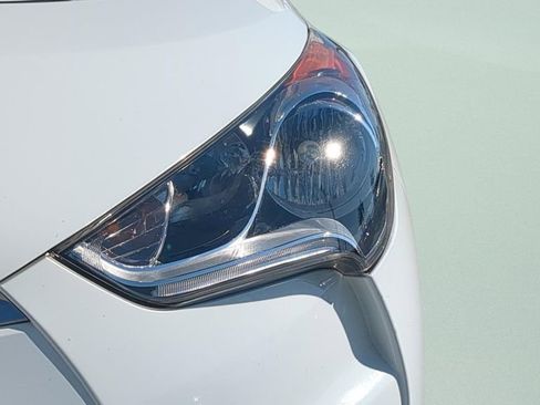 Used 2015 Hyundai Veloster w/ Option Group 02 FWD image 23