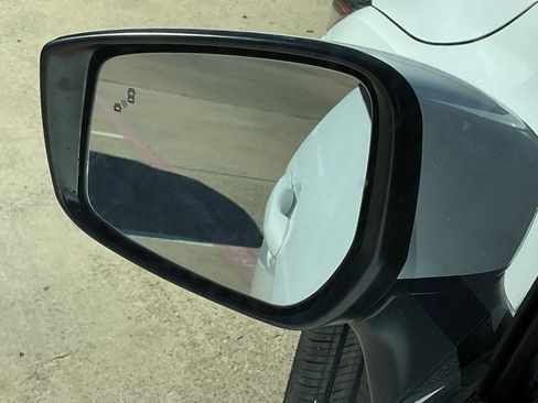 New 2025 Nissan Versa SV w/ Trunk Package image 10