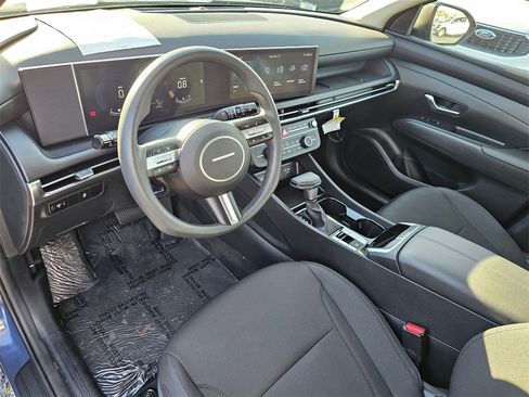Certified 2025 Hyundai Tucson SE image 20