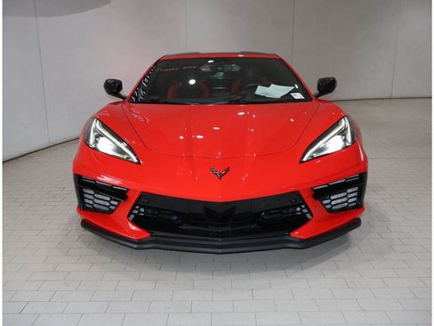 Used 2021 Chevrolet Corvette Stingray Preferred Cpe w/ Z51 Performance Package RWD image 8