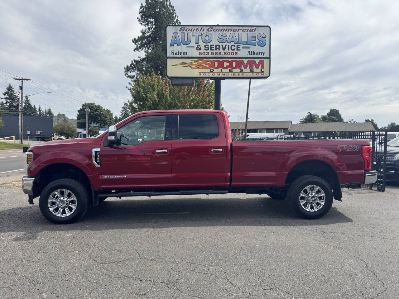 Used 2019 Ford F350 XLT w/ XLT Premium Package AWD/4WD image 6