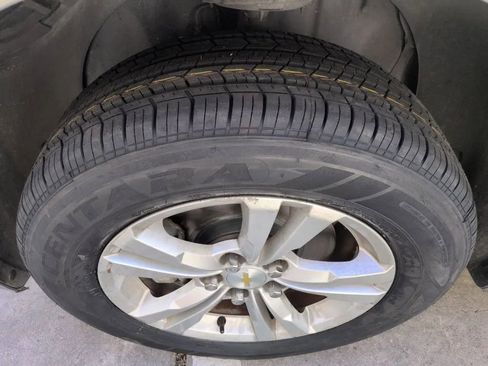 Used 2013 Chevrolet Equinox LS image 36