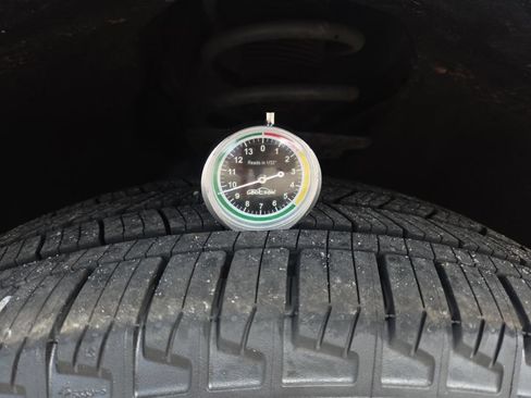 Used 2022 Ford Explorer ST-Line RWD image 19