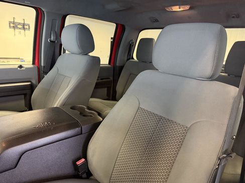 Used 2013 Ford F250 XLT w/ XLT Interior Pkg image 17