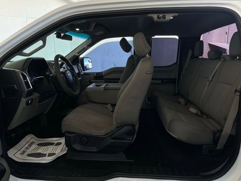 Used 2016 Ford F150 XLT image 14