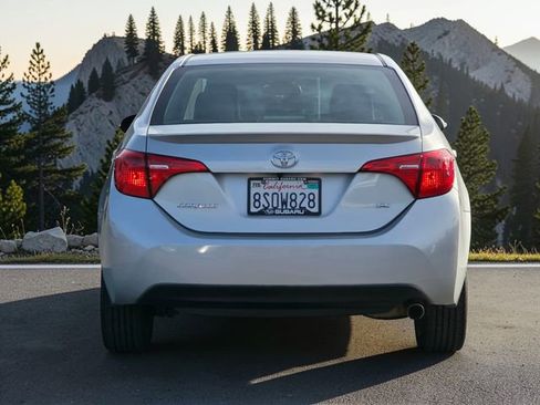 Used 2017 Toyota Corolla SE w/ Carpet Mat Package (TMS) image 5