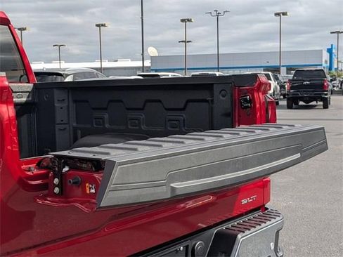 New 2026 GMC Sierra 1500 SLT w/ SLT Premium Plus Package image 14